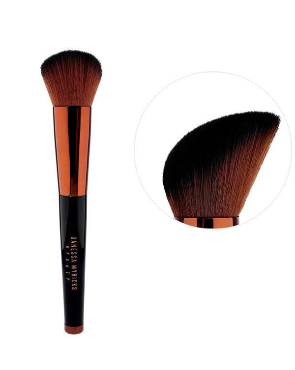 Danessa Myricks - Yummy Face 1.0 All Over Complexion Brush *Preorder*